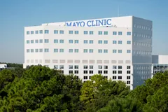 Mayo Clinic Exterior 4