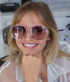 A happy client from S&C Dental Beverly Hills