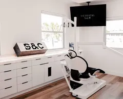 S&C Dental Beverly Hills Patient room