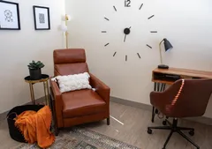 Personalized mental health care for your evolving needs. Our clinicians offer comprehensive care, from medication management to treatment plans that are personally designed. For questions or to book an appointment, give us a call!