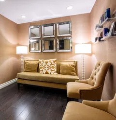 At the Plastic Surgery Institute, you can pamper yourself and refresh your look simultaneously with a wide selection of transformational treatments that will leave you looking and feeling great.