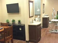 During your initial visit, you will meet with Dr. Michael Broadbent to discuss your dental health goals.