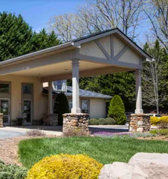 Golden Oak Medicine is a superior concierge practice specializing in aging and geriatric medicine, dedicated to providing comprehensive, individualized care with advanced expertise in cognitive and whole-person health.