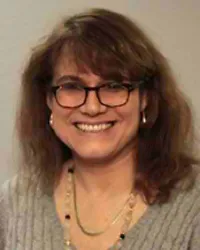 Julia Neuringer