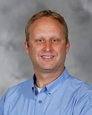 Andrew L Schwaderer
