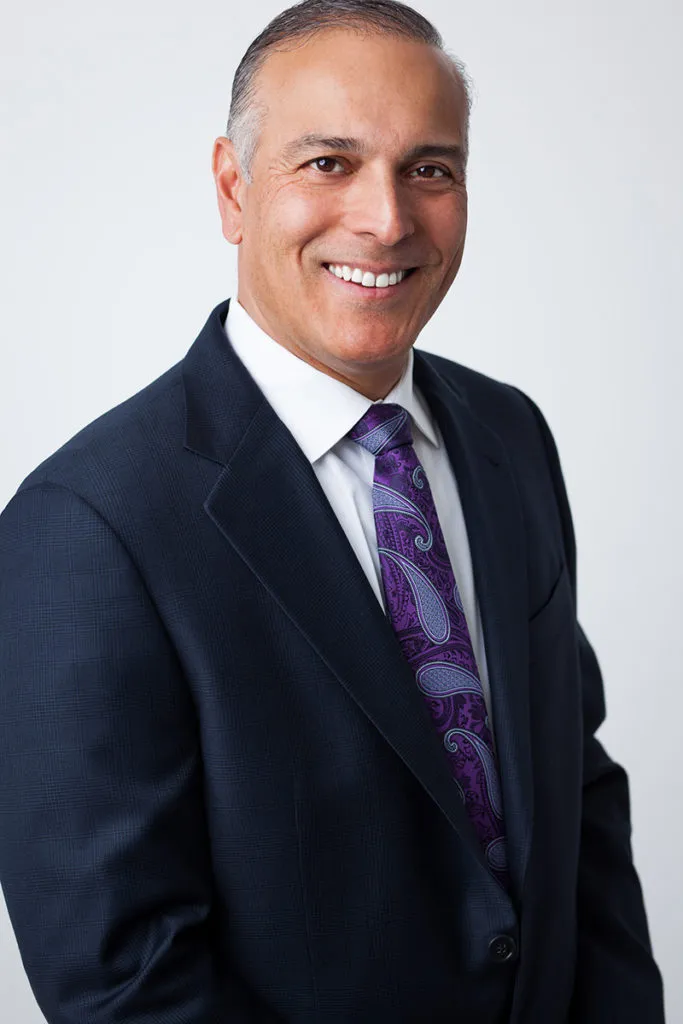 Robert L Mahanti