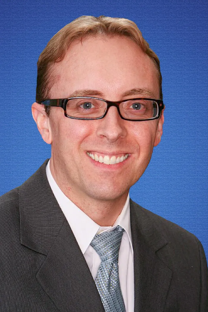 Ryan J Hoefen
