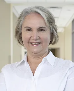 Dorota M Andraski
