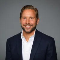 Jeffrey D Tomaszewski