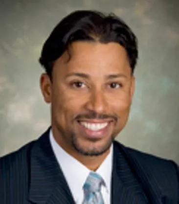 Nelson R. Santos