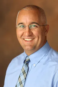 Daniel W Enroth
