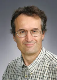 Eckehard A E Stuth