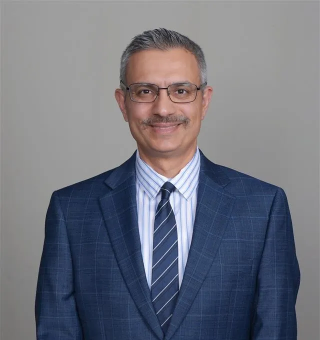 Hossein K Nazari