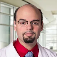 Daniel R Diaz