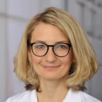 Iryna M Crescenze