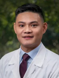 Raymond Lee
