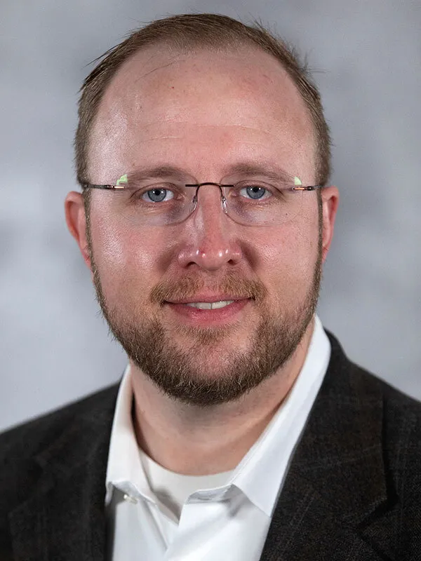 Barrett P Cromeens