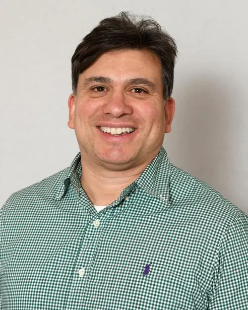 Frank M Dossantos