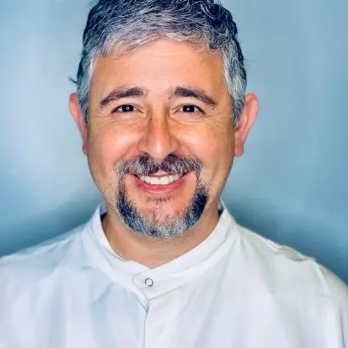 Qais F Musmar