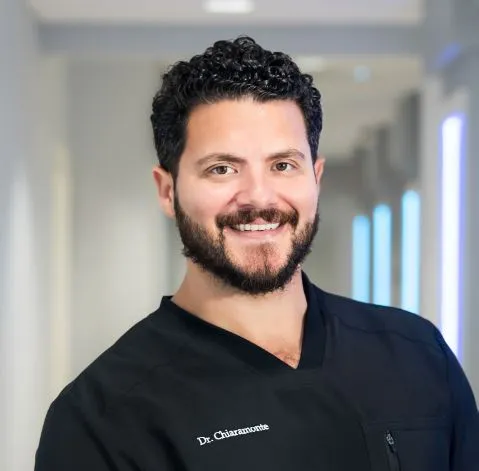 Christopher J Chiaramonte