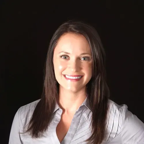 Joann E Hollen