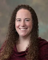 Kirsten R Vetterkind