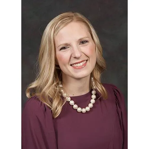 Amy M Hunt