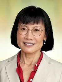 Gloria Jing-Lon Tong