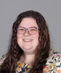 Alexa R Laudenslager