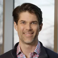 Patrick R Mckenna