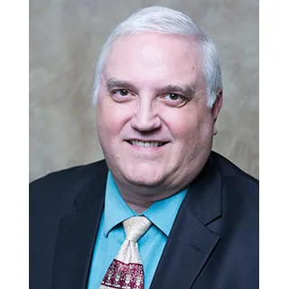 Leslie (dean) Poppe