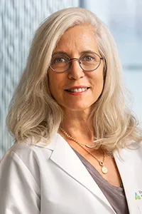 Tracey Flum