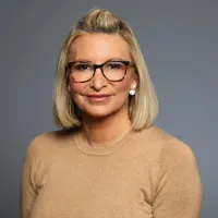 Jennifer V Yilk