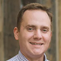 Kenneth Howell