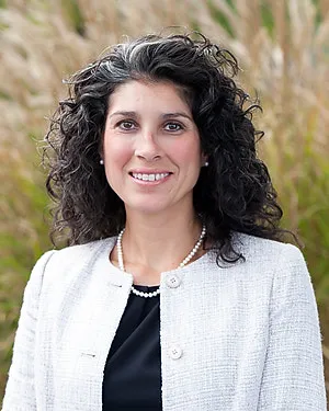 Jennifer M McAlister