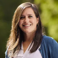 Lauren G Santiesteban