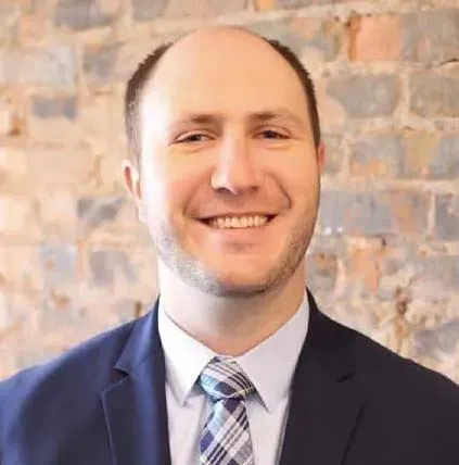 Dr. Eric T Popp