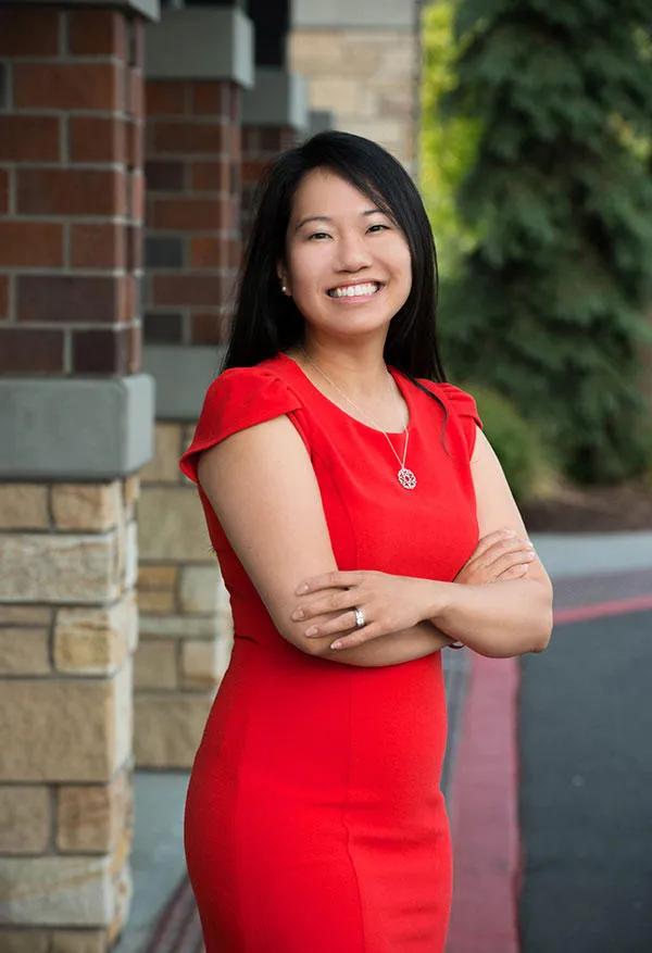 Lynda Tang