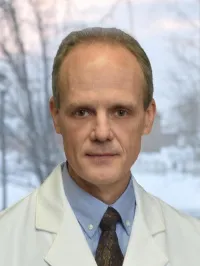 Steven D Robbins