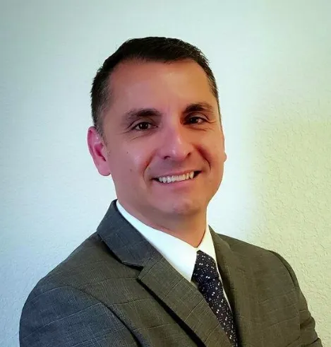Dr. Luis Wilmot