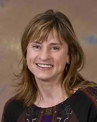 Amy M Huddleston