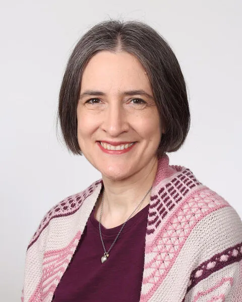 Denise B Klinkner
