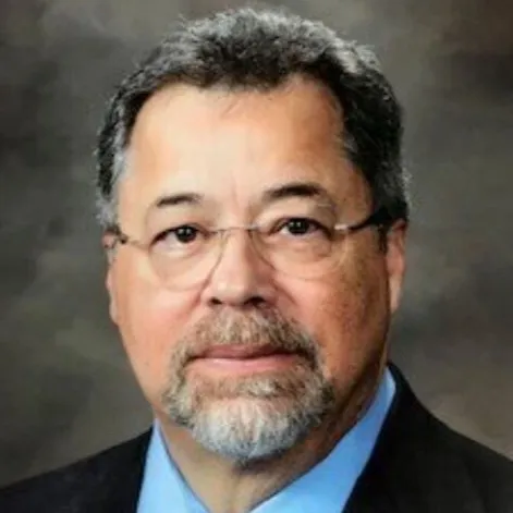 Lloyd J Gueringer