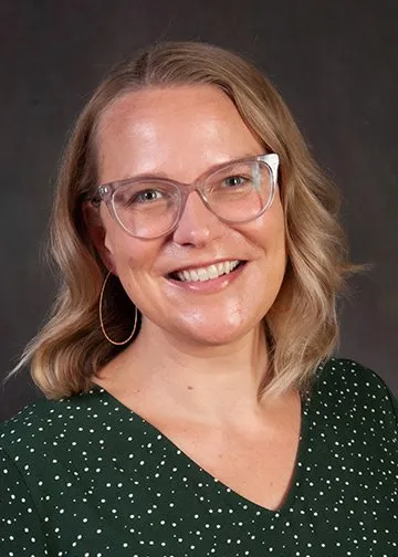Elisabeth (betsy) Blank
