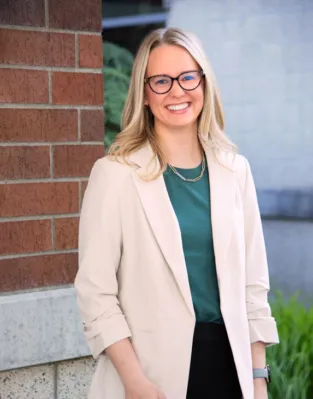Kelly Mullen, Do