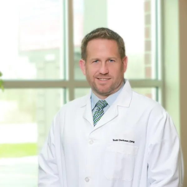 Todd A Derksen, FACFAS