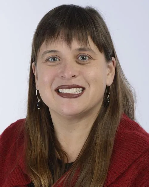 Elizabeth M Doyle