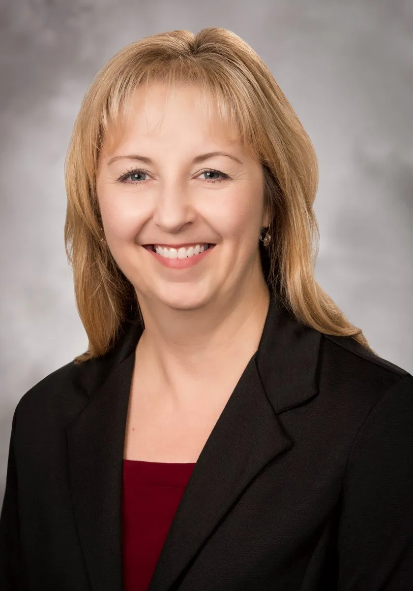 Deborah L Squire
