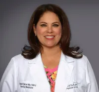 Raquel Garza Vela