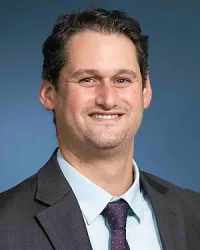 Daniel C Winokur